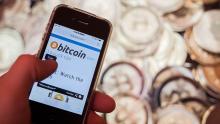 Биткоины подешевели на 20% после взлома биржи криптовалют