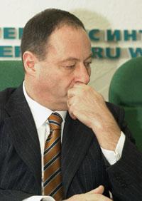 СМИ будут жить по Слуцкеру